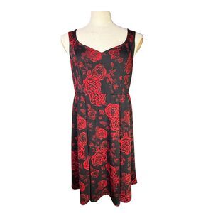 Torrid Mini Dress Size 1 (1X) Black Red Roses Sweetheart Neckline Sleeveless